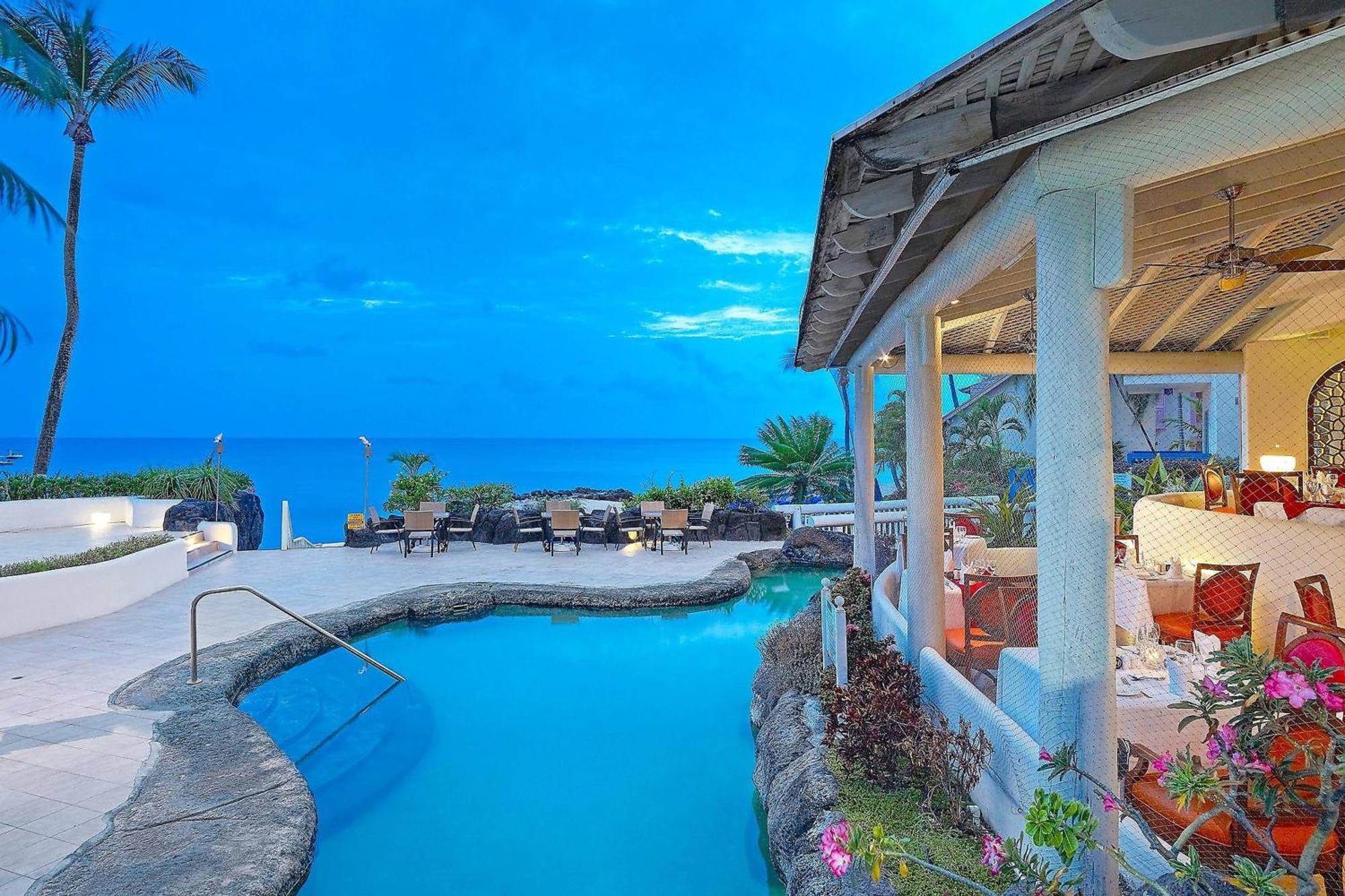 Crystal Cove By Elegant Hotels - All-Inclusive Saint James Exterior photo